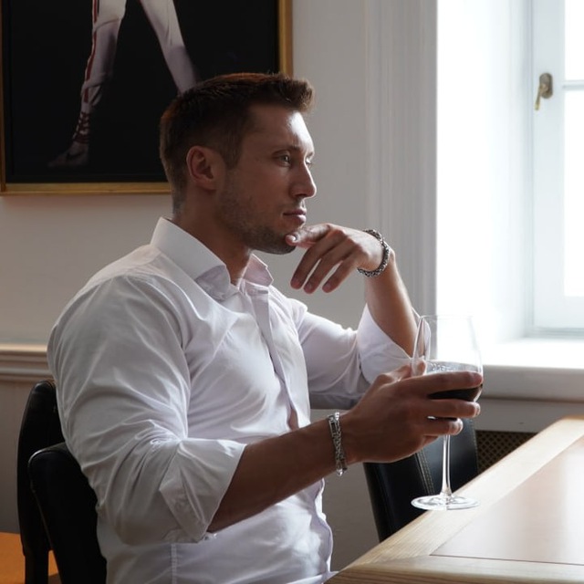 Алекс Вайс отзывы — схема «успешных кейсов» в телеграм-канале